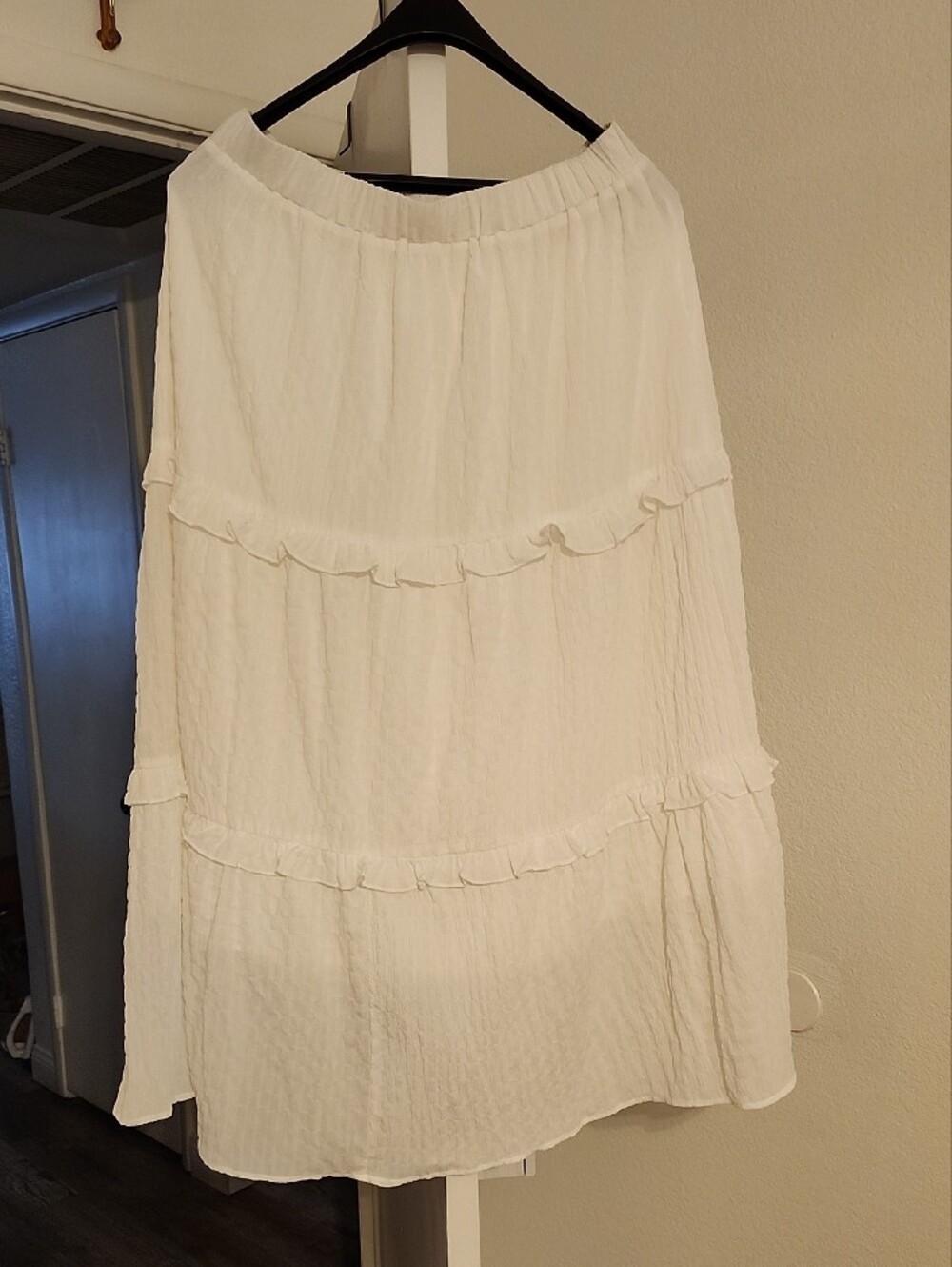 Women's White Tiered Maxi Skirt with Ruffle Details - Picture 2 of 7
